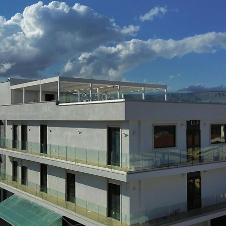 Maiorano Boutique Hotel Manfredonia Bagian luar foto