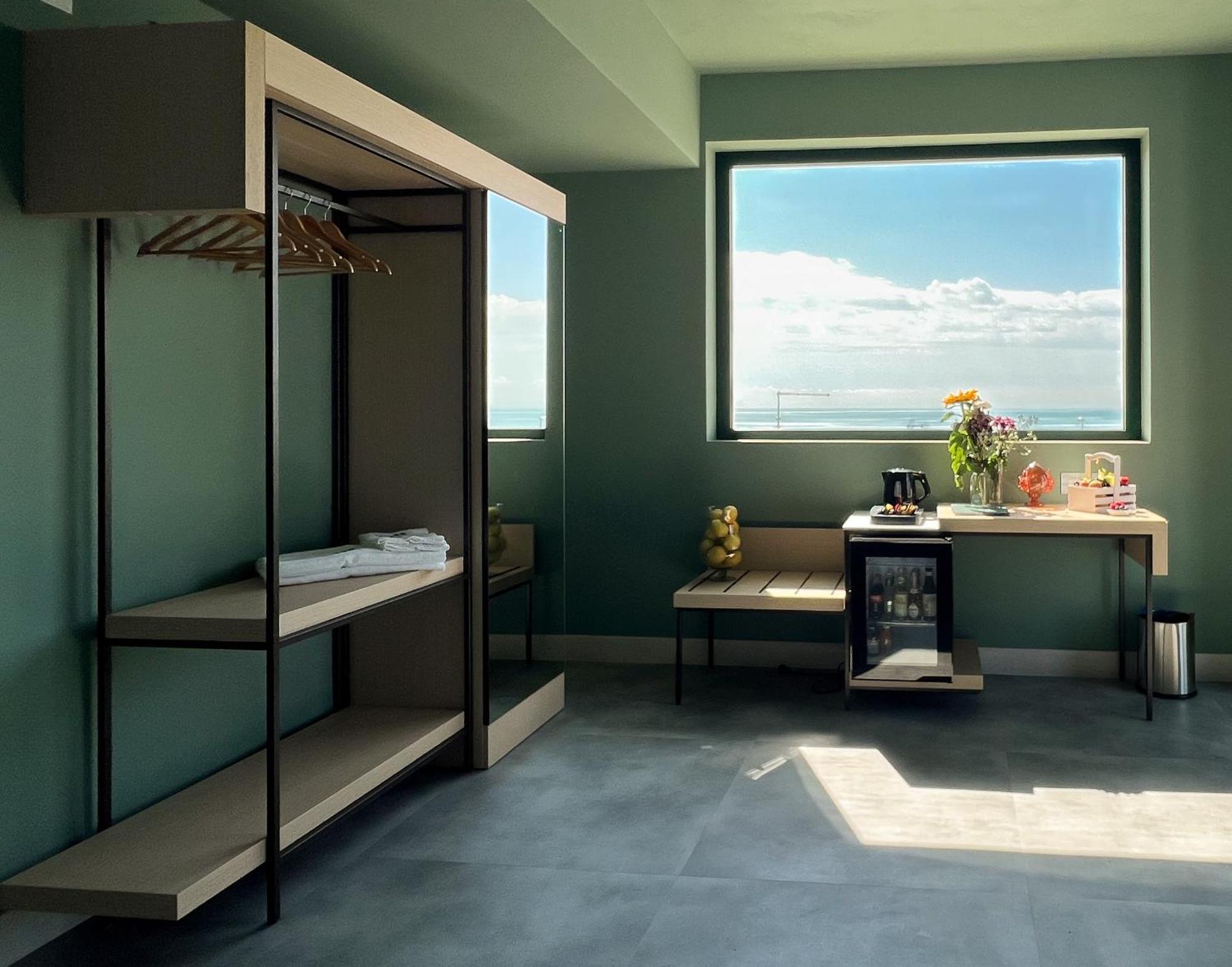 Maiorano Boutique Hotel Manfredonia Bagian luar foto