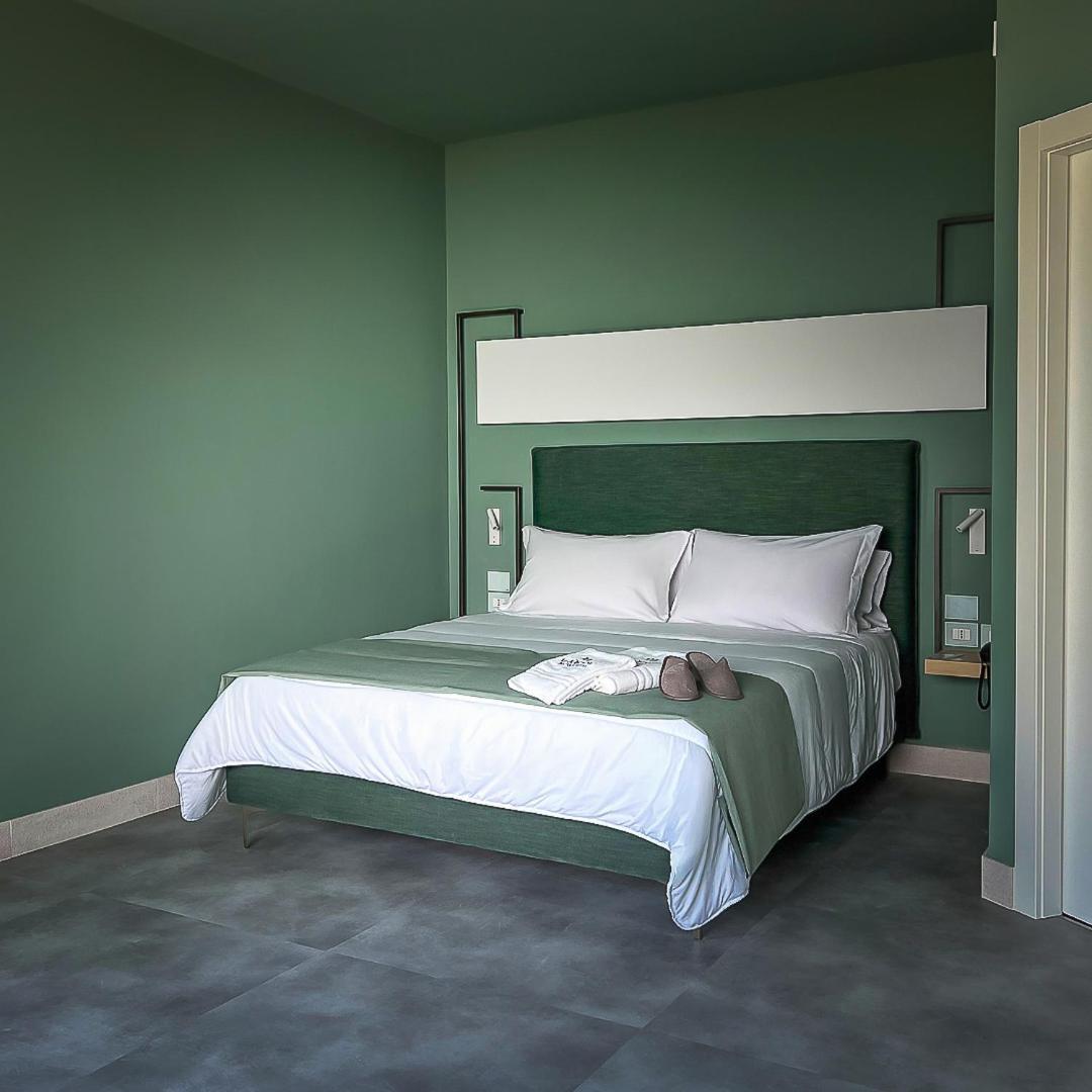 Maiorano Boutique Hotel Manfredonia Bagian luar foto