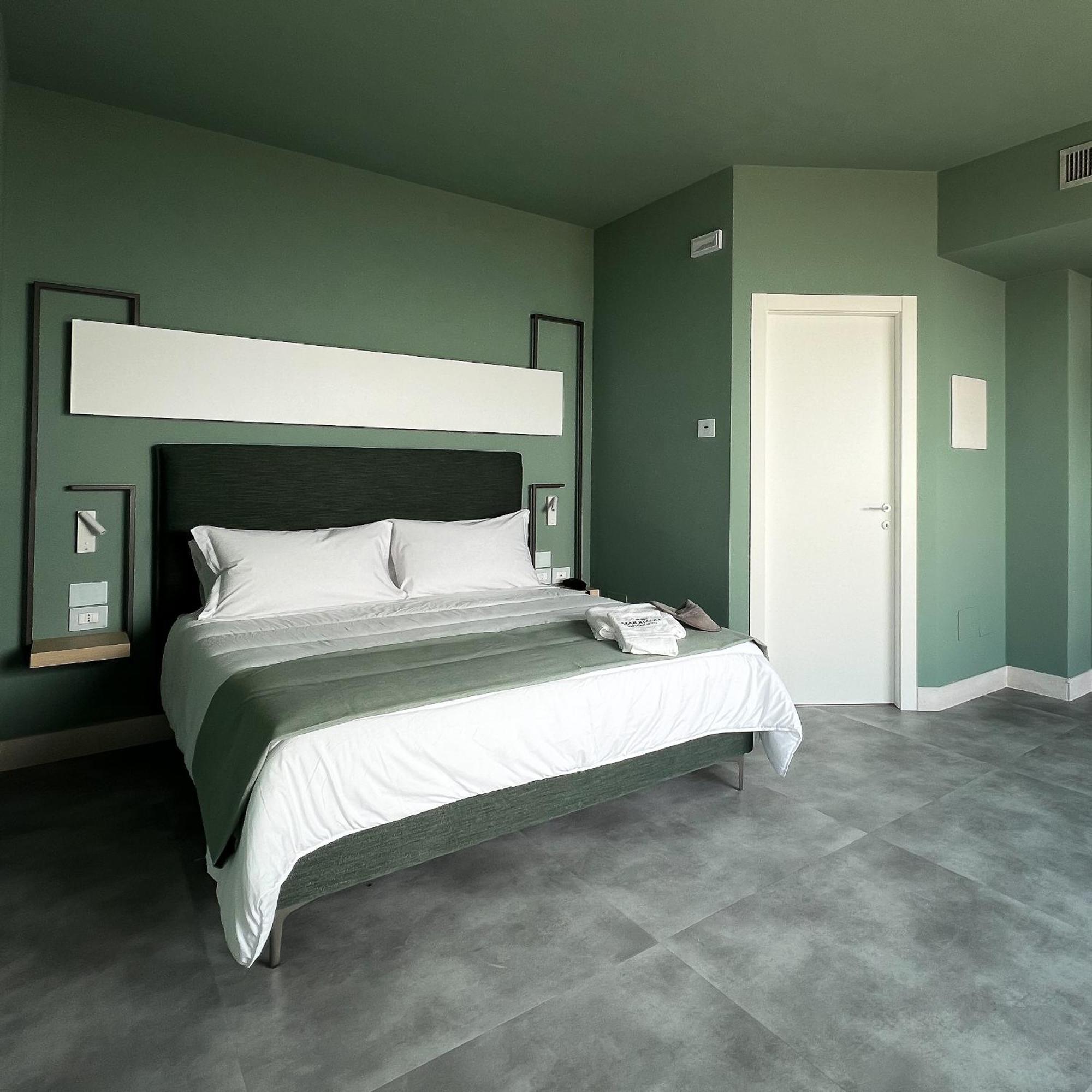 Maiorano Boutique Hotel Manfredonia Bagian luar foto